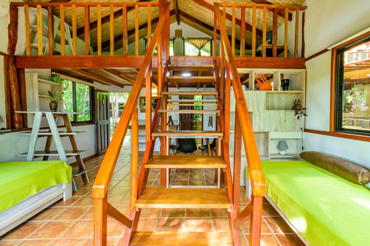 Funky Monkey Lodge Playa Santa Teresa (Puntarenas) Exterior foto