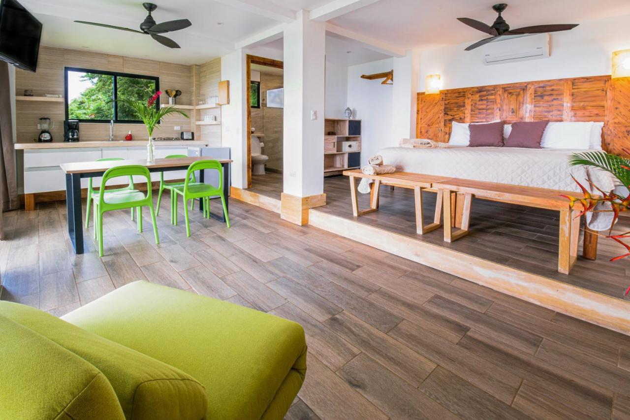 Funky Monkey Lodge Playa Santa Teresa (Puntarenas) Exterior foto