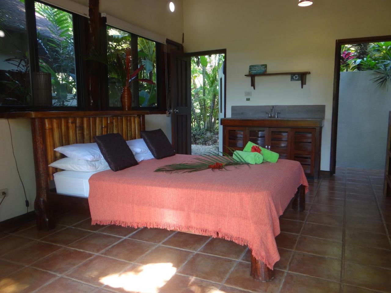 Funky Monkey Lodge Playa Santa Teresa (Puntarenas) Exterior foto